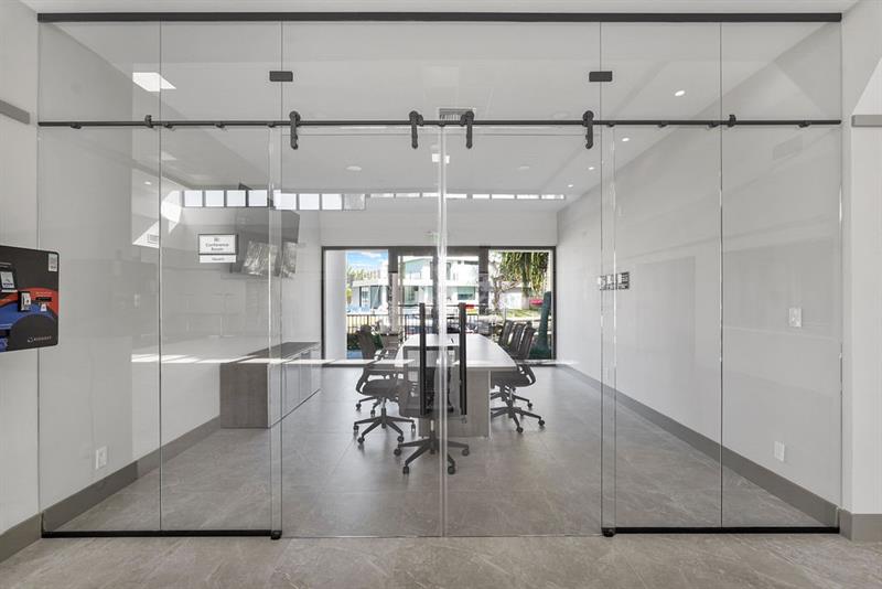 Image 24 of 28 For 900 River Reach Dr  101