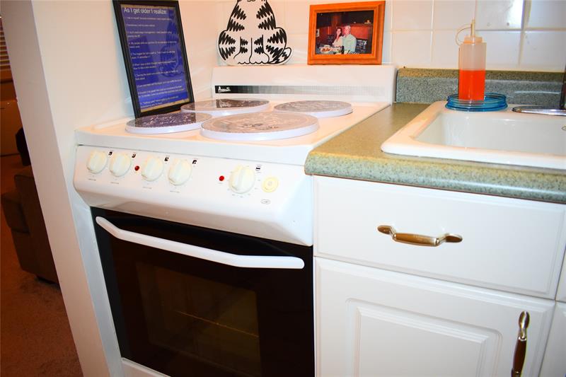 Image 5 of 28 For 900 River Reach Dr  101