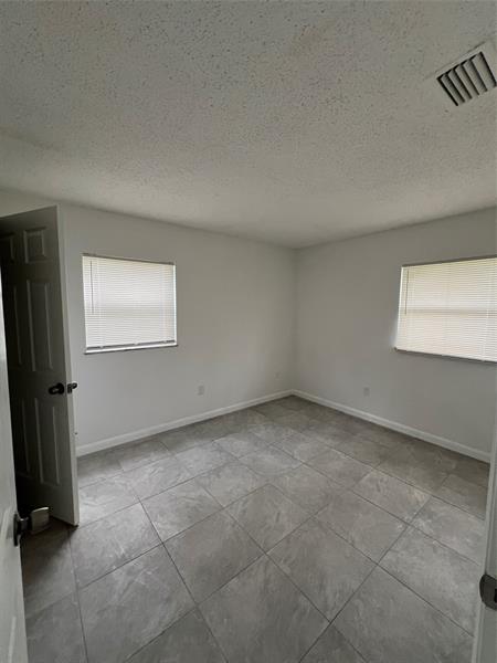 Image 12 of 13 For 308 Essex Dr