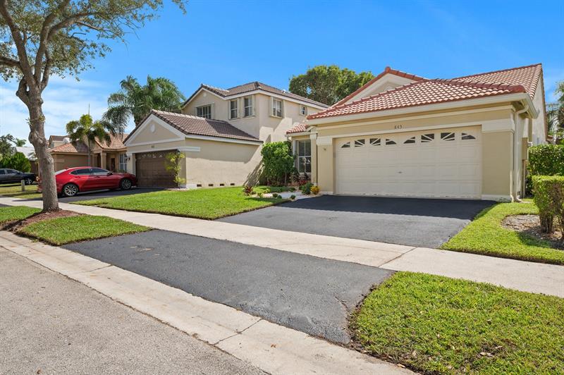 Details for 845 Falling Water Rd, Weston, FL 33326