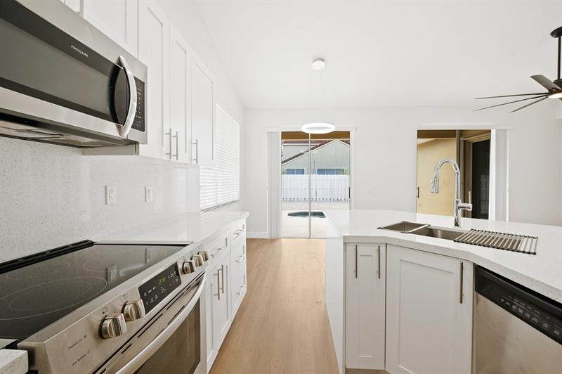 Image 16 of 46 For 845 Falling Water Rd