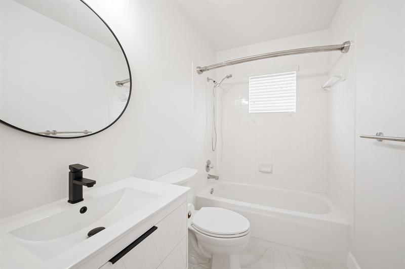 Image 25 of 46 For 845 Falling Water Rd