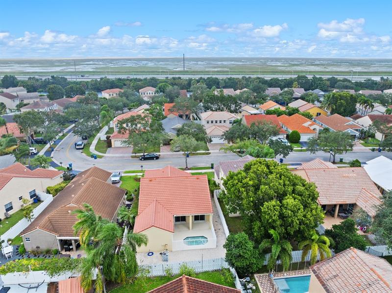 Image 32 of 46 For 845 Falling Water Rd