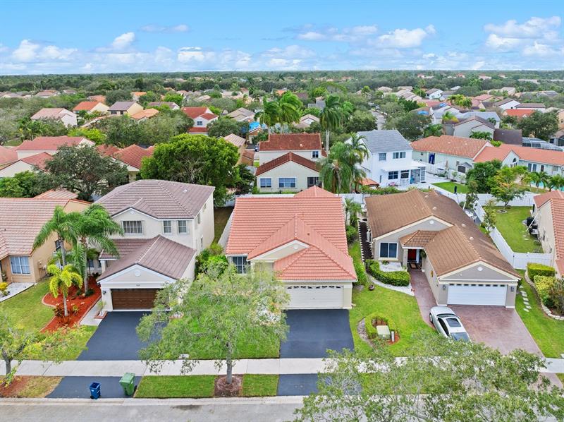 Image 4 of 46 For 845 Falling Water Rd