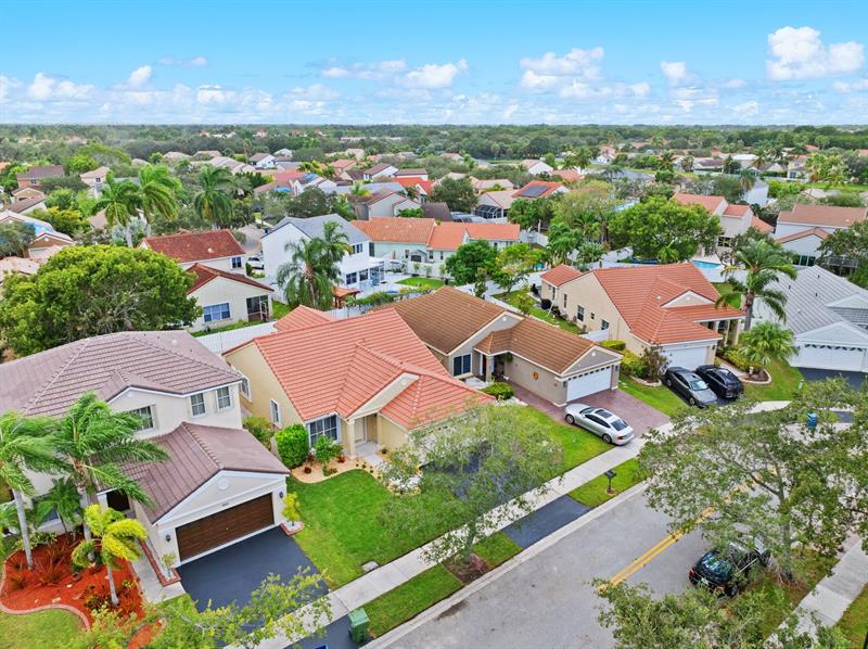 Image 5 of 46 For 845 Falling Water Rd