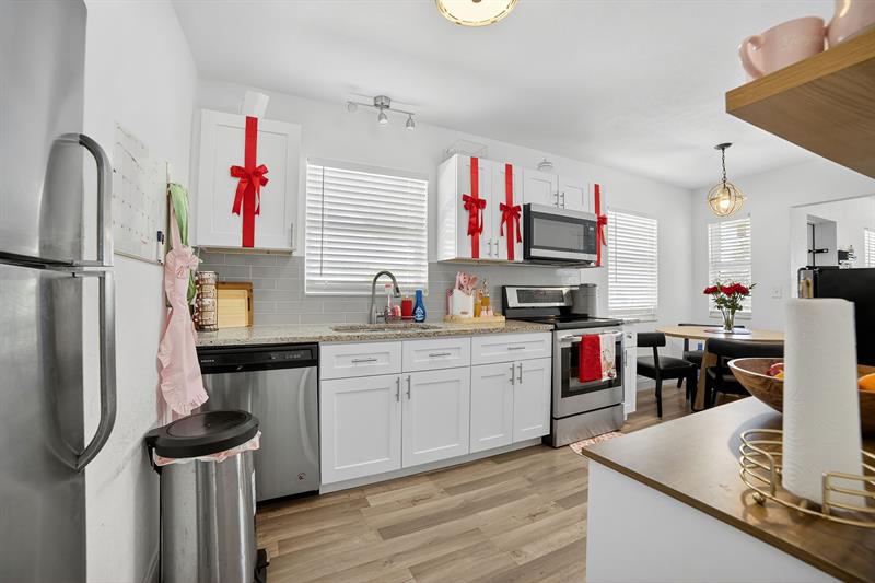 Image 5 of 15 For 501 S E St  