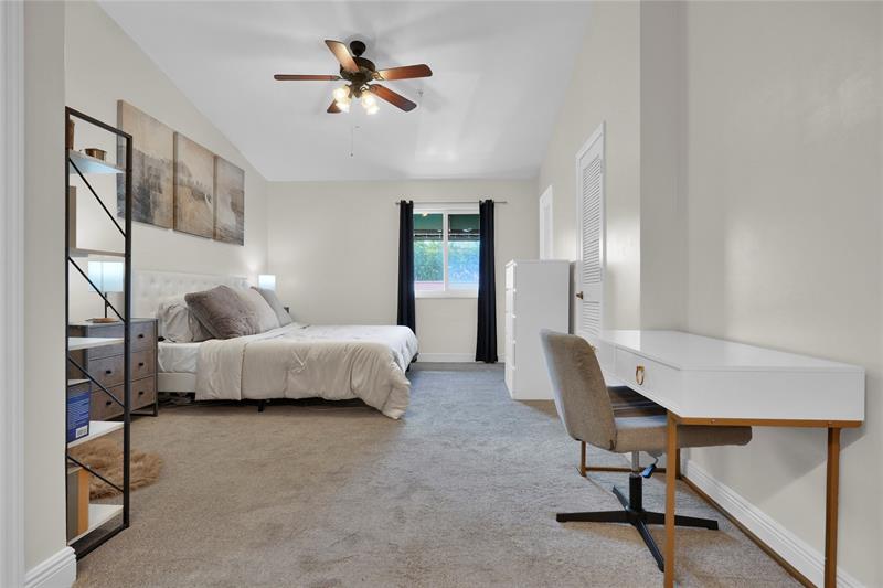 Image 11 of 30 For 2453 14th Street Cswy