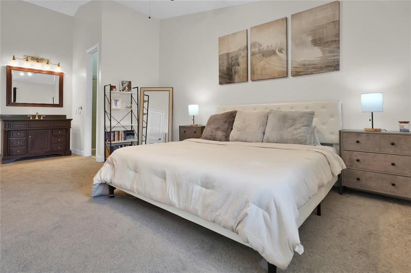 Image 12 of 30 For 2453 14th Street Cswy