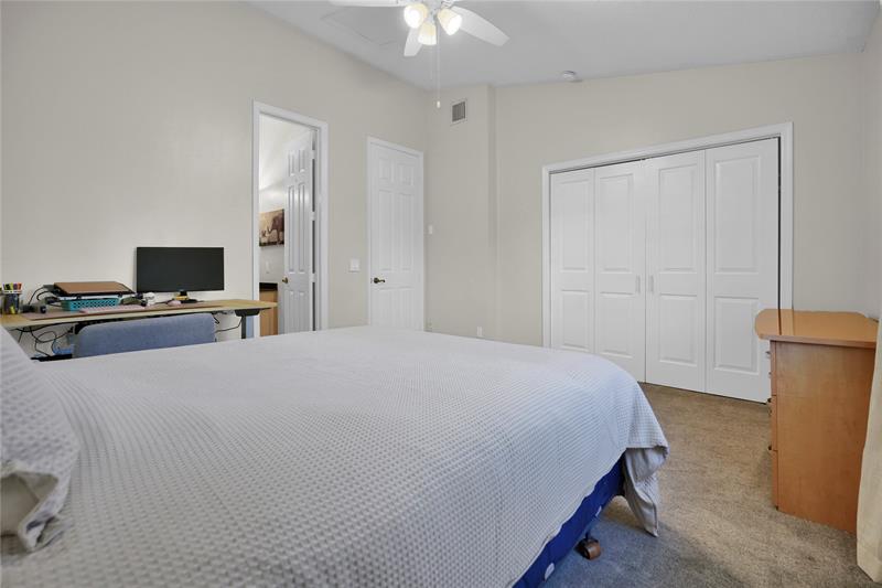 Image 18 of 30 For 2453 14th Street Cswy