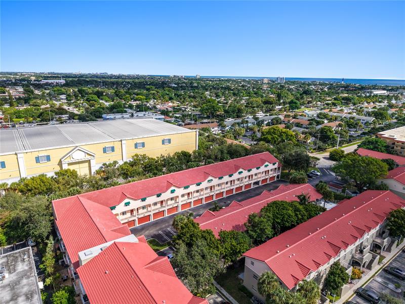 Image 29 of 30 For 2453 14th Street Cswy