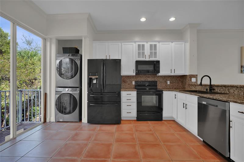 Image 3 of 30 For 2453 14th Street Cswy