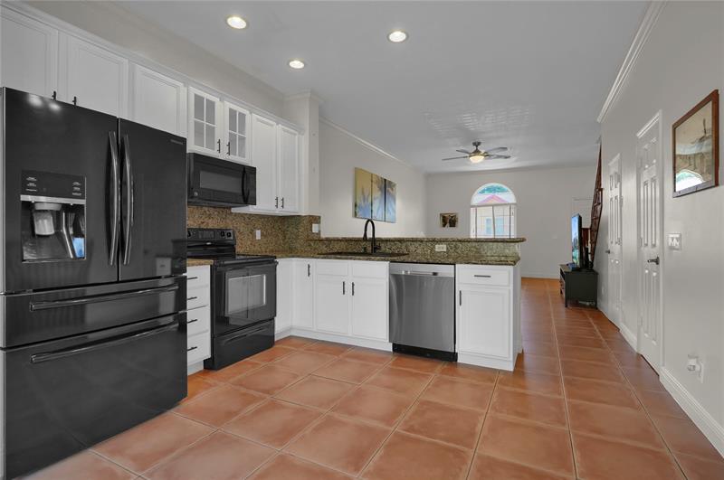 Image 6 of 30 For 2453 14th Street Cswy