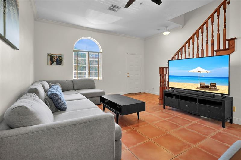 Image 9 of 30 For 2453 14th Street Cswy