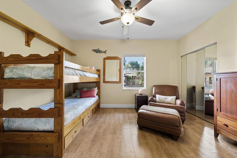 Image 20 of 33 For 6393 42nd Ter