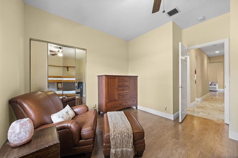 Image 21 of 33 For 6393 42nd Ter