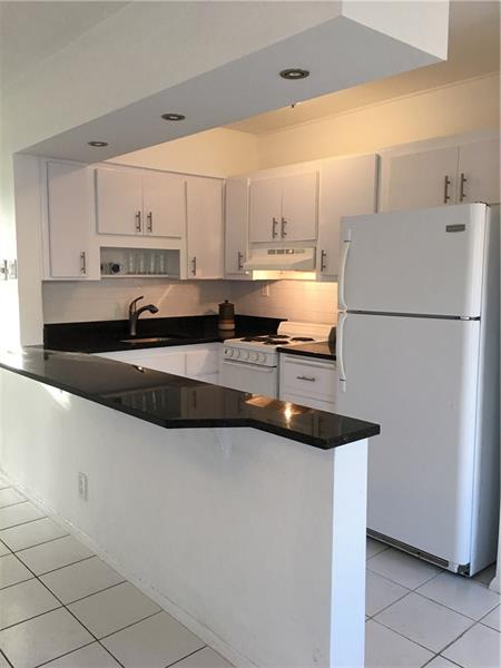 Image 13 of 23 For 1812 Oakland Park Blvd 29