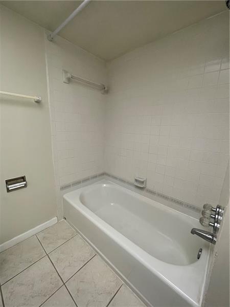 Image 19 of 23 For 9233 8th St  220