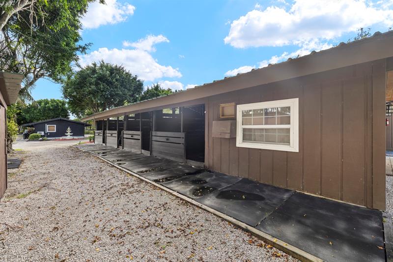 Image 15 of 75 For 14996 50th Street