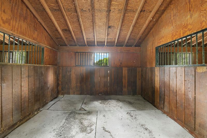 Image 21 of 75 For 14996 50th Street