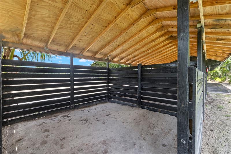 Image 22 of 75 For 14996 50th Street