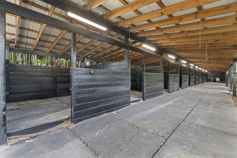 Image 36 of 75 For 14996 50th Street