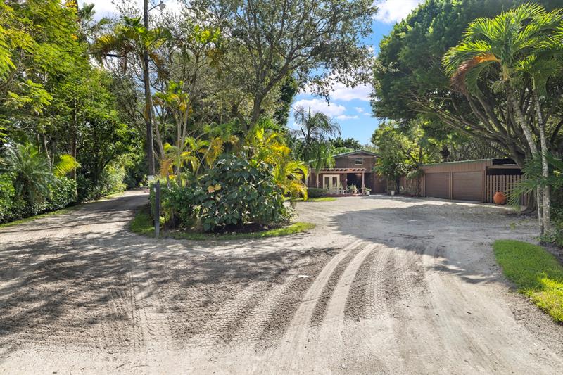 Image 5 of 75 For 14996 50th Street