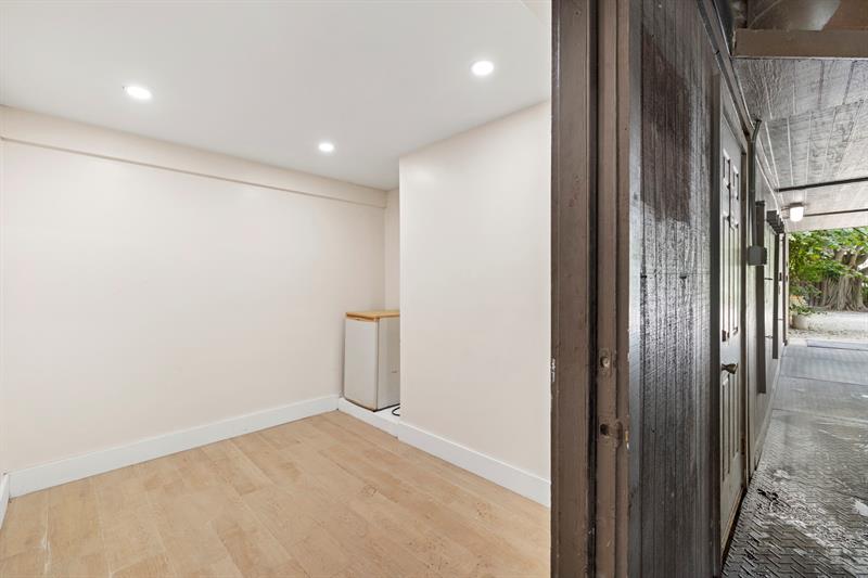 Image 9 of 75 For 14996 50th Street