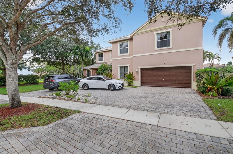 Image 3 of 69 For 9393 Savannah Estates Drive