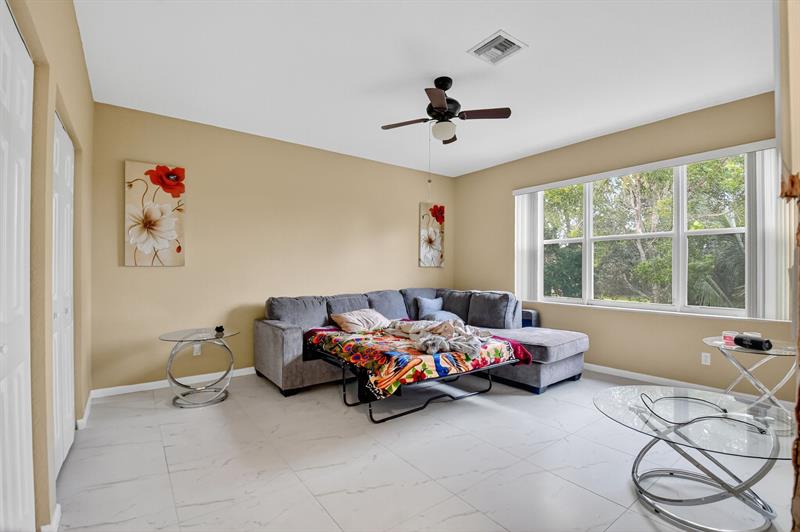 Image 38 of 69 For 9393 Savannah Estates Drive