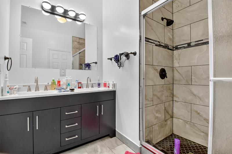 Image 44 of 69 For 9393 Savannah Estates Drive