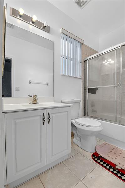 Image 52 of 69 For 9393 Savannah Estates Drive