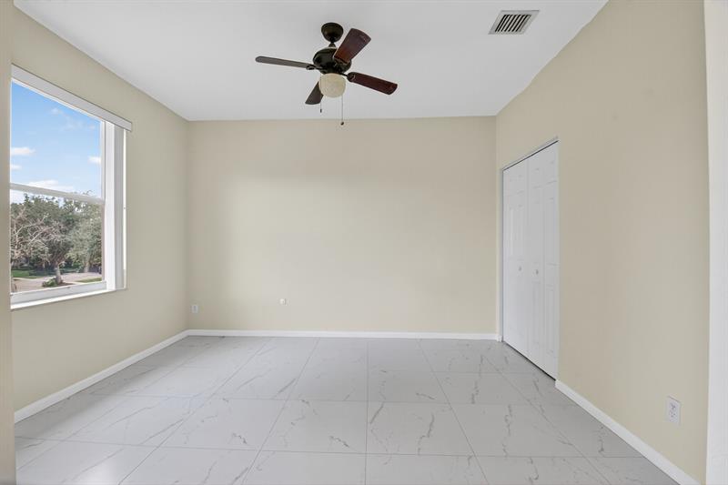 Image 56 of 69 For 9393 Savannah Estates Drive