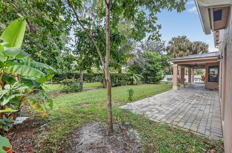 Image 64 of 69 For 9393 Savannah Estates Drive