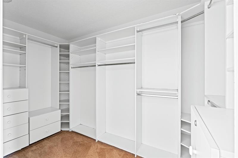 Image 39 of 71 For 10475 Bermuda Dr