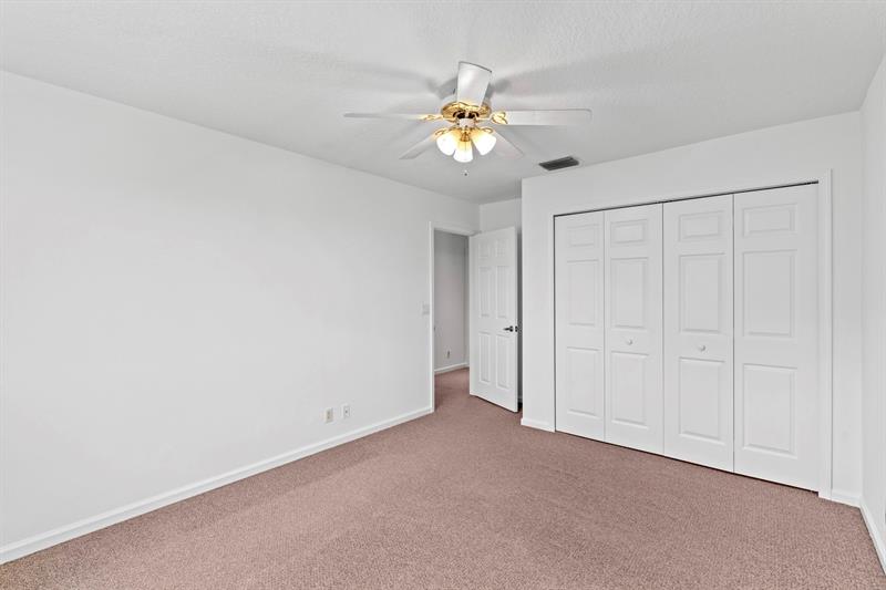 Image 44 of 71 For 10475 Bermuda Dr