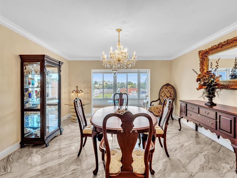 Image 15 of 56 For 3990 42nd Ave  308