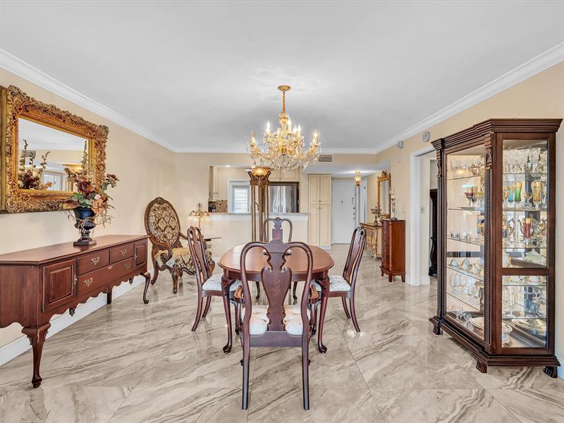 Image 16 of 56 For 3990 42nd Ave  308