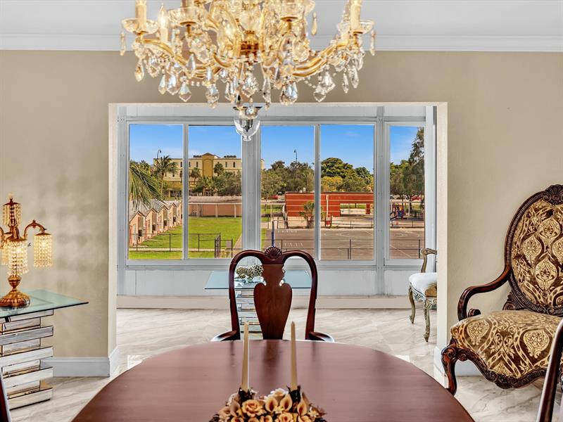 Image 18 of 56 For 3990 42nd Ave  308