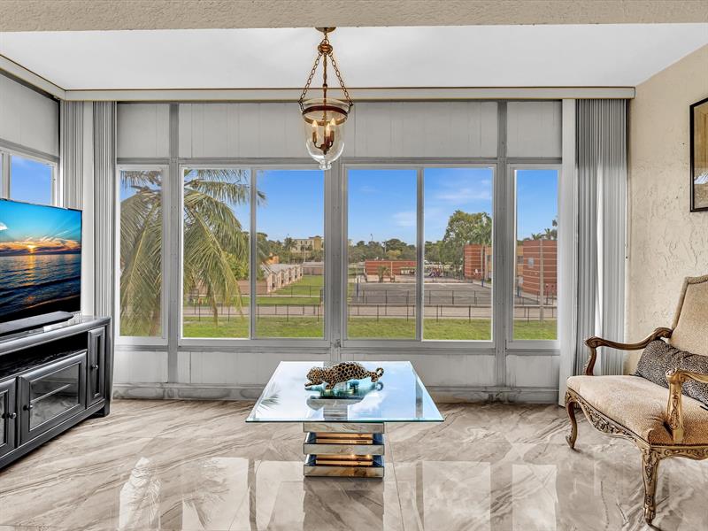 Image 19 of 56 For 3990 42nd Ave  308