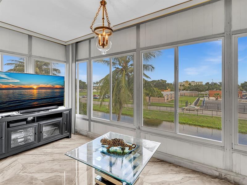 Image 23 of 56 For 3990 42nd Ave  308