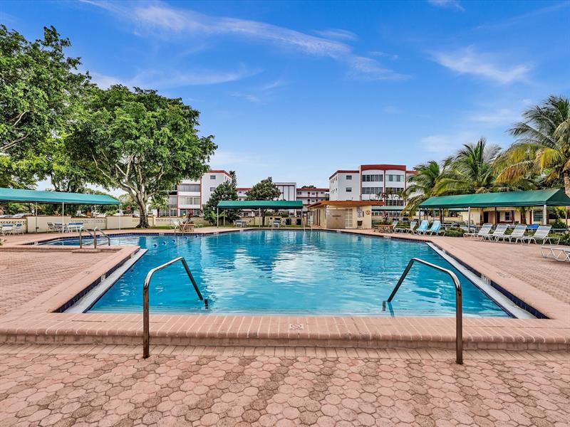 Image 45 of 56 For 3990 42nd Ave  308