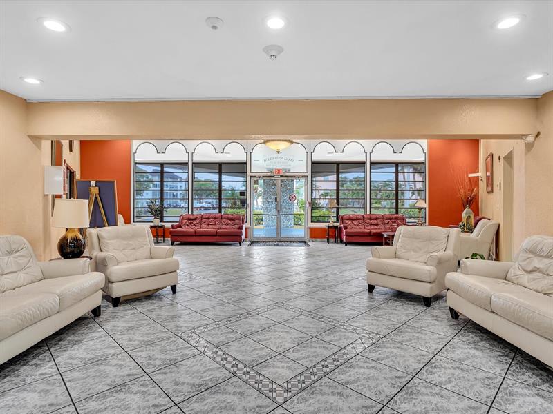 Image 5 of 56 For 3990 42nd Ave  308