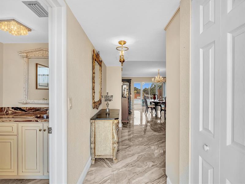 Image 8 of 56 For 3990 42nd Ave  308