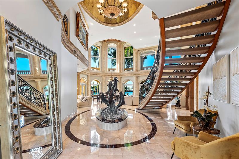 Image 14 of 93 For 3005 19th St