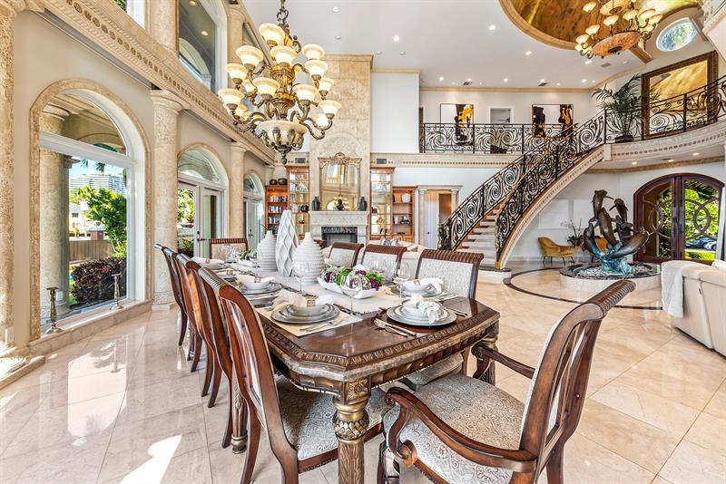 Image 17 of 93 For 3005 19th St