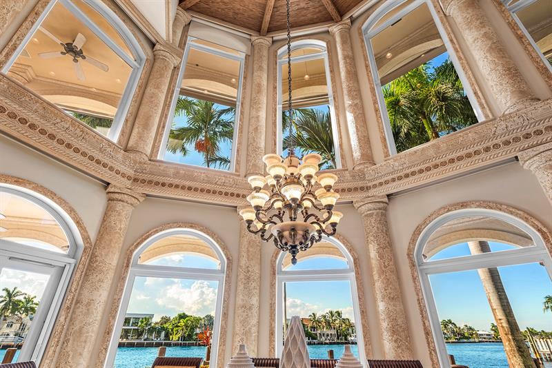 Image 18 of 93 For 3005 19th St