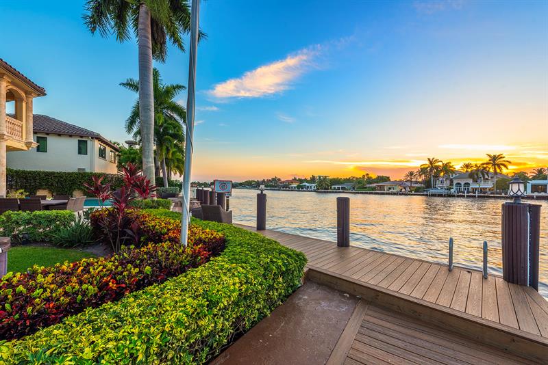 Image 28 of 93 For 3005 19th St