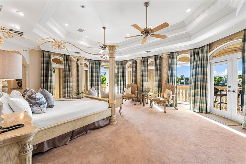 Image 35 of 93 For 3005 19th St