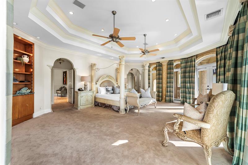 Image 41 of 93 For 3005 19th St