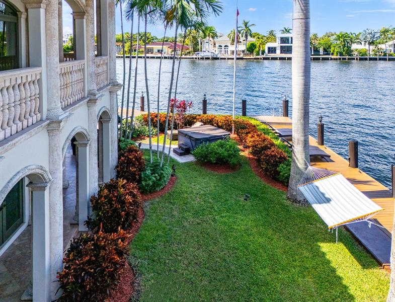 Image 51 of 93 For 3005 19th St